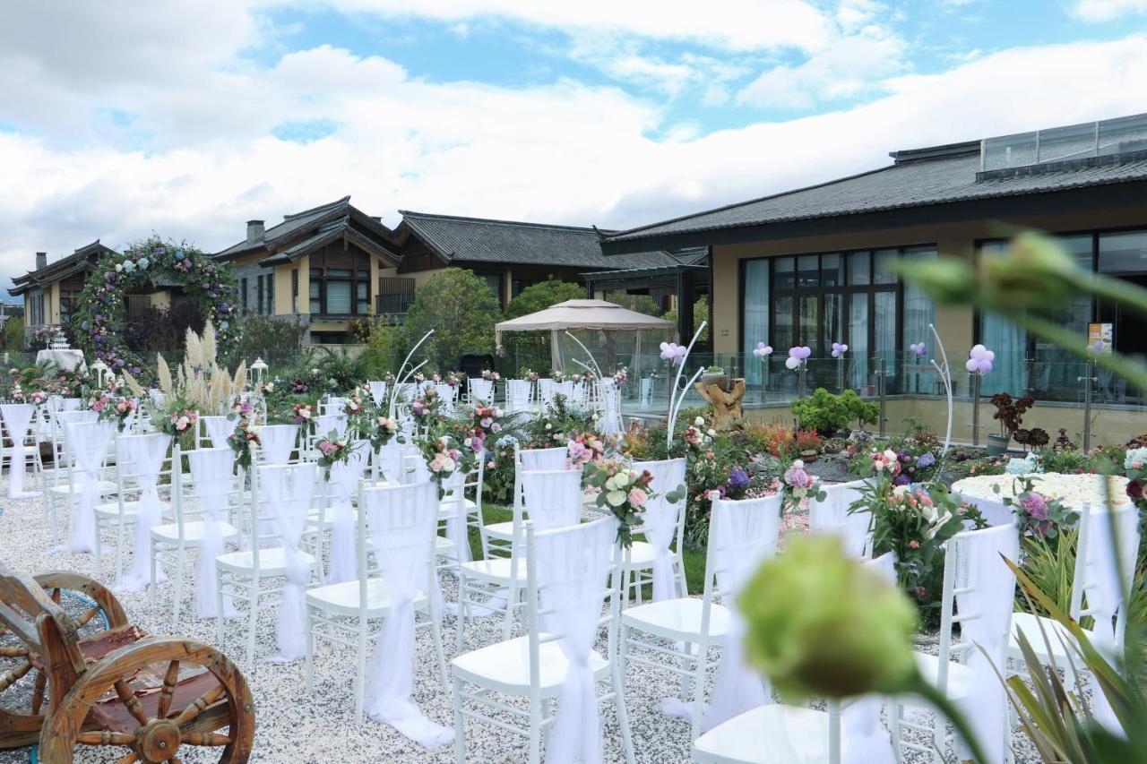 Howard Johnson Jinlin Plaza Lijiang Lijiang  Esterno foto