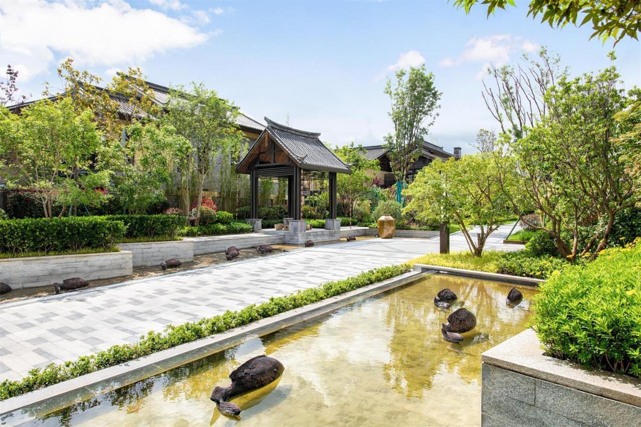 Howard Johnson Jinlin Plaza Lijiang Lijiang  Esterno foto