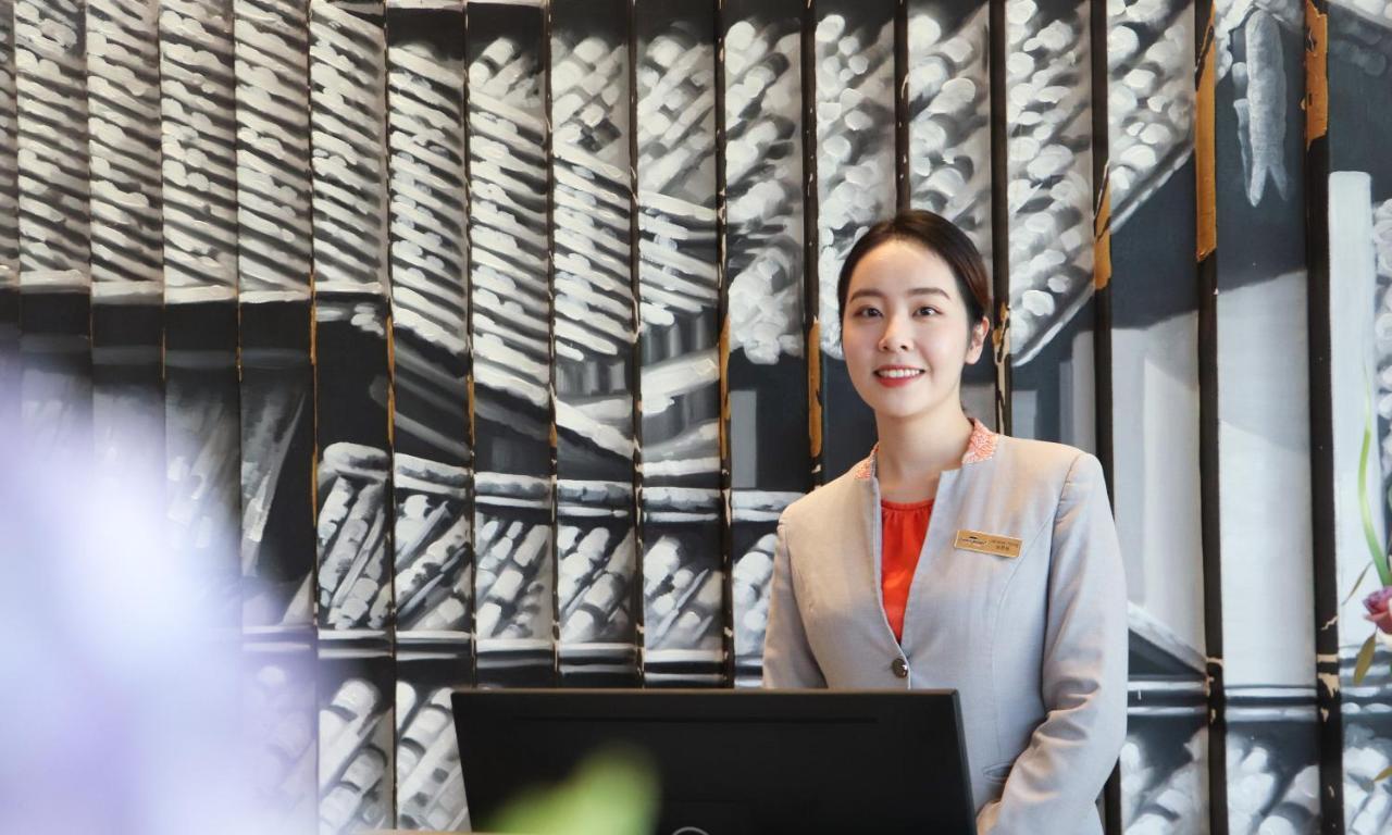Howard Johnson Jinlin Plaza Lijiang Lijiang  Esterno foto